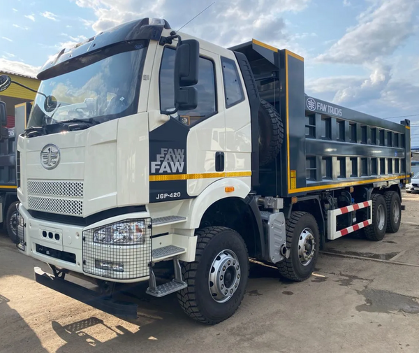 САМОСВАЛ FAW 8X4, 26 КУБ.М.